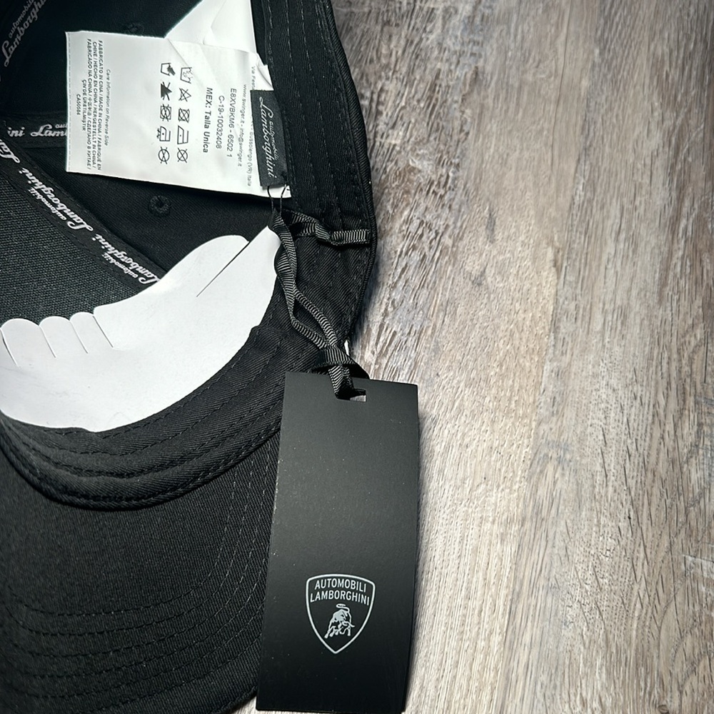 Lamborghini Hat - Picture 4 of 4